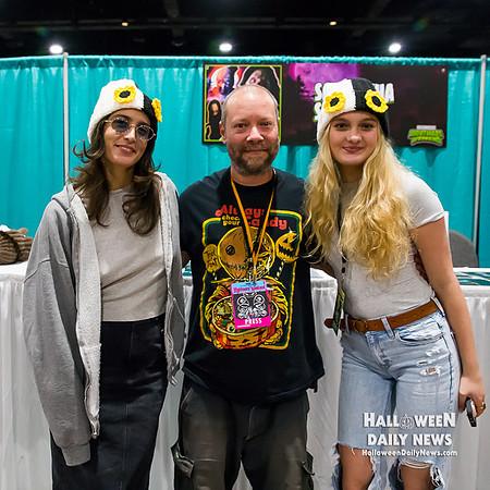 'Terrifier's Samatha Scaffidi and 'Terrifier 2's Amelie McLain with HDN's Matt Artz
