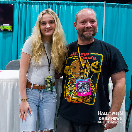 'Terrifier 2's Amelie McLain with HDN's Matt Artz at Nightmare Weekend Richmond 10/17/25