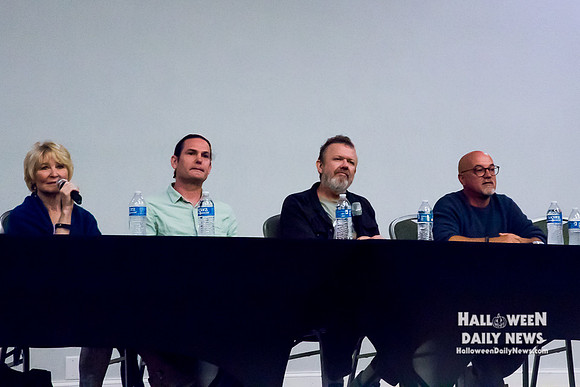 Dee Wallace, Henry Thomas, Robert MacNaughton, K.C. Martel (photo by Halloween Daily News)