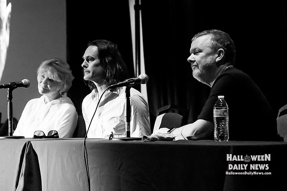 Dee Wallace, Henry Thomas, Robert MacNaughton (photo by Halloween Daily News)